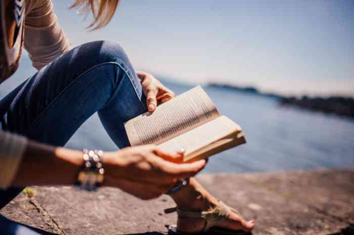 Hearing glossary items of lady reading a book